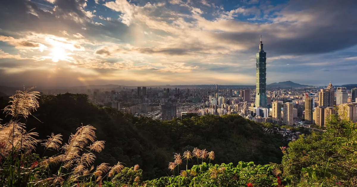 48 Hours in Taipei